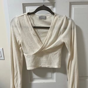 White long sleeve crop top